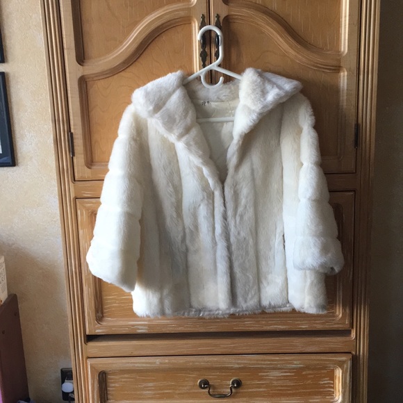 Glenoit Jackets & Blazers - Regina Glenara by Glenoit white faux fur jacket